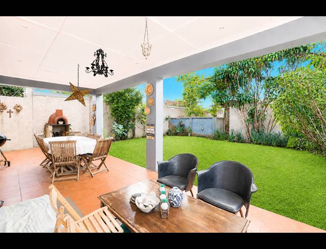 4 BEDROOM FREEHOLD FOR SALE IN ESSENWOOD